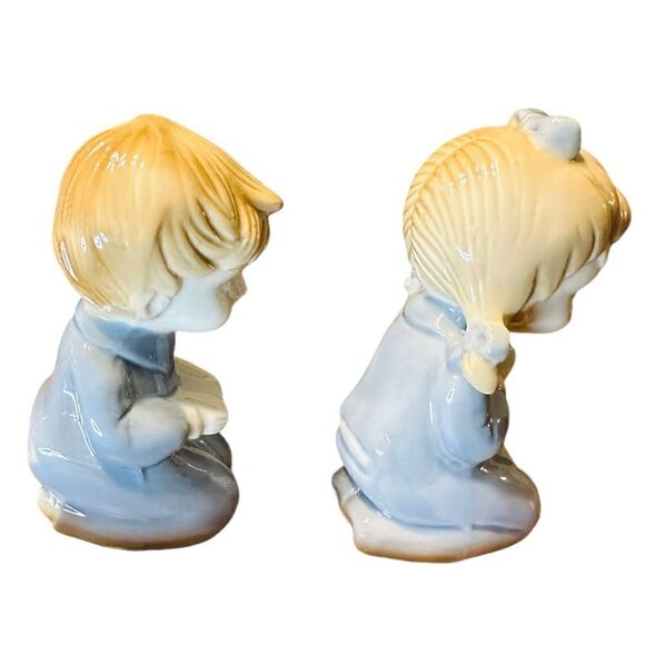 Vintage Blue Praying Children Ceramic Figurines Pair, Treasure Masters Korea - Picture 2 of 8